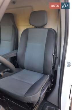 Грузовой фургон Renault Master 2018 в 