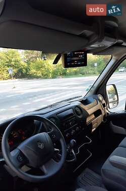 Грузовой фургон Renault Master 2018 в 