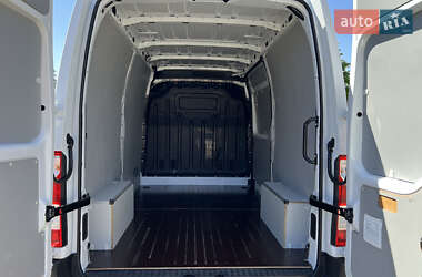 Грузовой фургон Renault Master 2019 в 