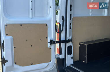Грузовой фургон Renault Master 2022 в 