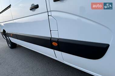 Вантажний фургон Renault Master 2021 в 
