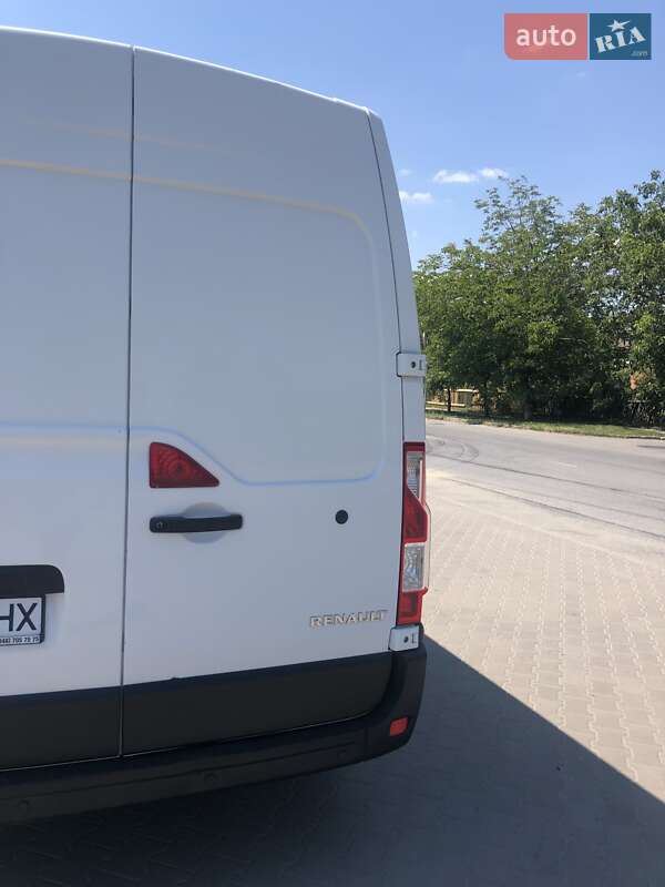 Вантажний фургон Renault Master 2016 в Вінниці