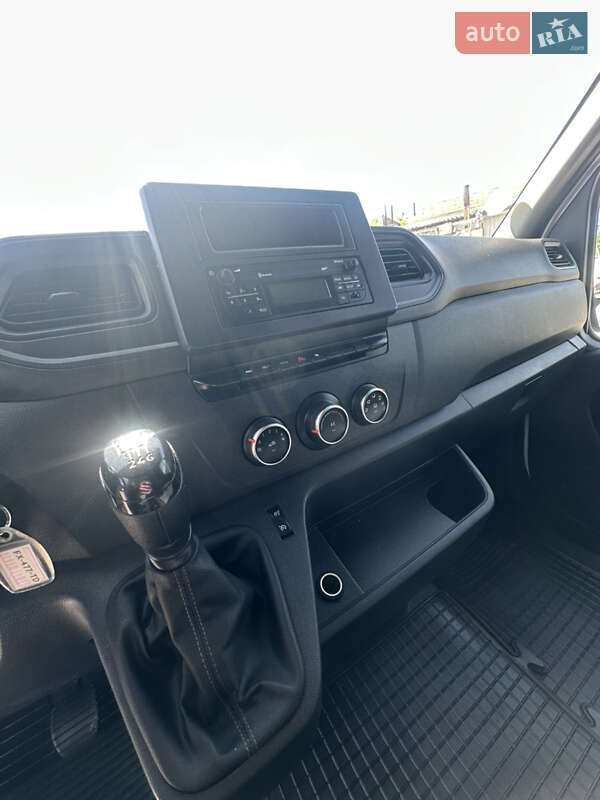 Грузовой фургон Renault Master 2021 в Луцке