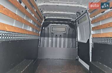 Грузовой фургон Renault Master 2019 в 