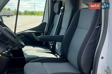 Грузовой фургон Renault Master 2015 в 