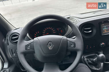 Вантажний фургон Renault Master 2017 в 