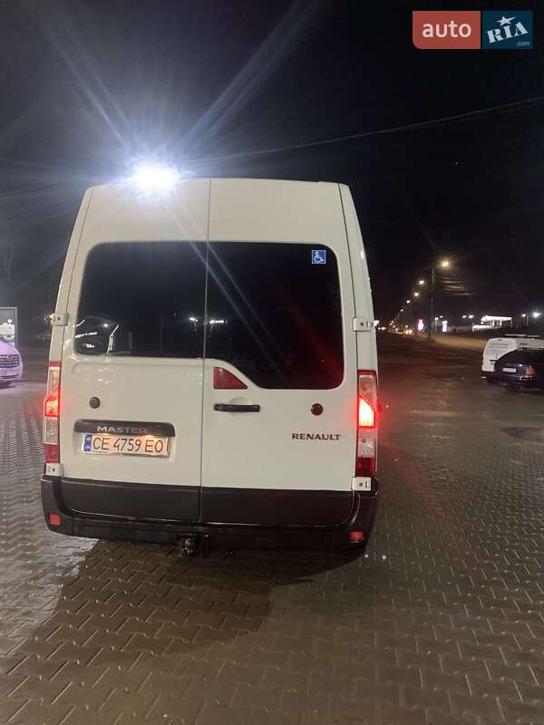 Мікроавтобус Renault Master 2015 в Чернівцях