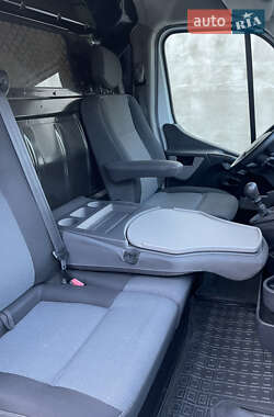 Вантажний фургон Renault Master 2016 в 