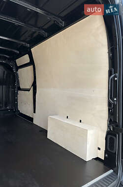 Вантажний фургон Renault Master 2020 в 