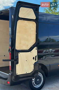 Вантажний фургон Renault Master 2020 в 