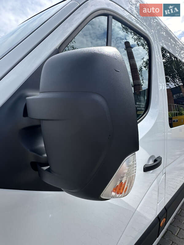 Грузопассажирский фургон Renault Master 2020 в Черновцах