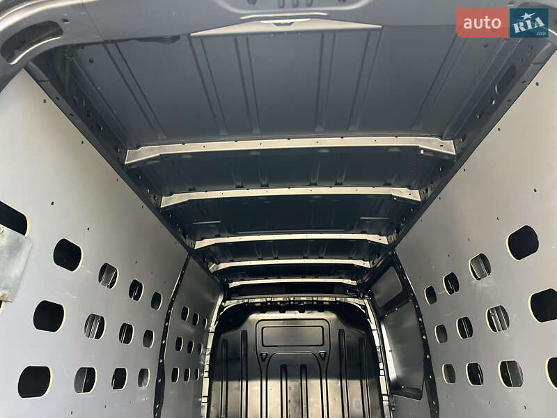 Вантажний фургон Renault Master 2021 в Дубні