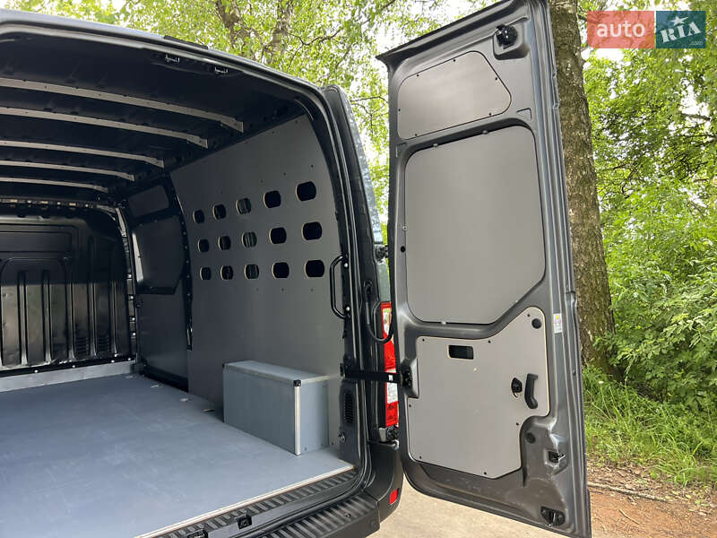 Вантажний фургон Renault Master 2021 в Дубні