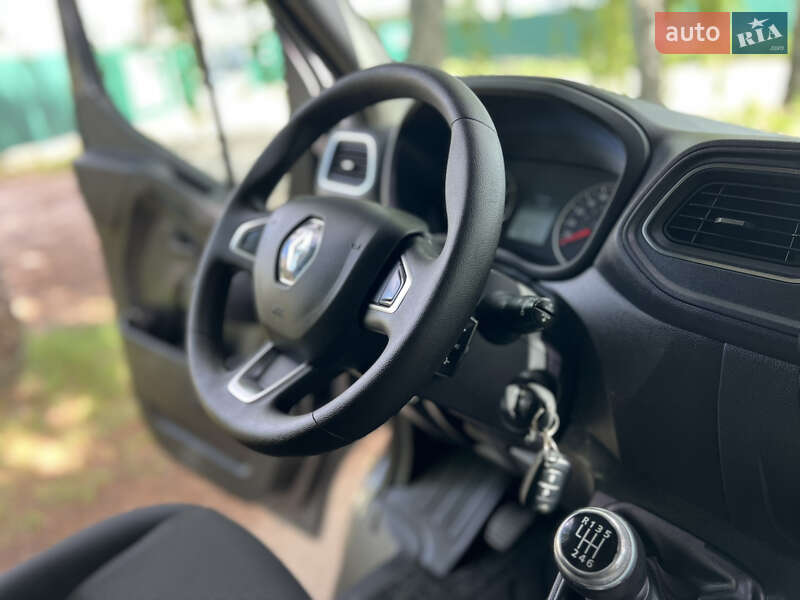 Вантажний фургон Renault Master 2021 в Дубні