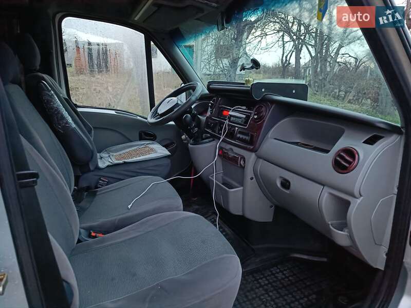Вантажопасажирський фургон Renault Master 2008 в Коломиї