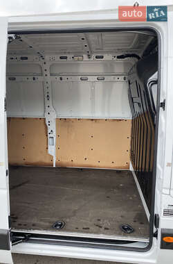 Вантажний фургон Renault Master 2021 в 
