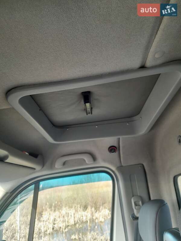 Эвакуатор Renault Master 2014 в Овруче