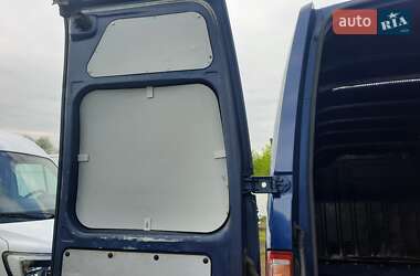 Грузовой фургон Renault Master 2016 в 