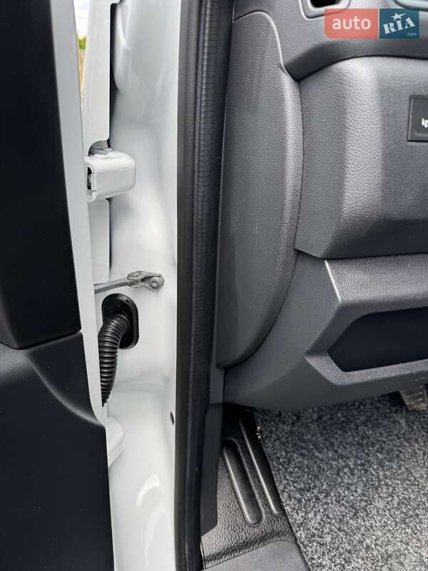 Вантажний фургон Renault Master 2021 в Радивиліві