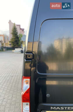 Грузовой фургон Renault Master 2014 в 