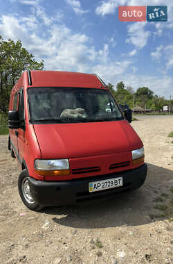 Спеціальний автобус Renault Master 2000 в Вінниці