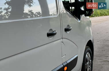 Грузовой фургон Renault Master 2020 в 