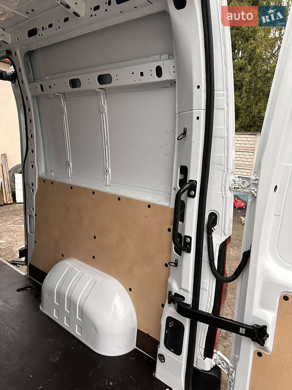 Вантажний фургон Renault Master 2021 в Дубні