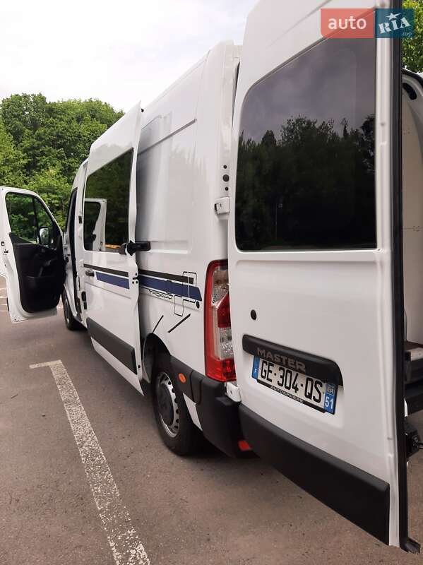 Грузовой фургон Renault Master 2022 в Полтаве
