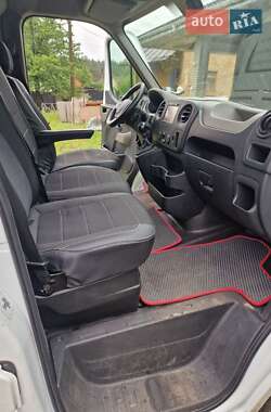 Грузовой фургон Renault Master 2017 в 