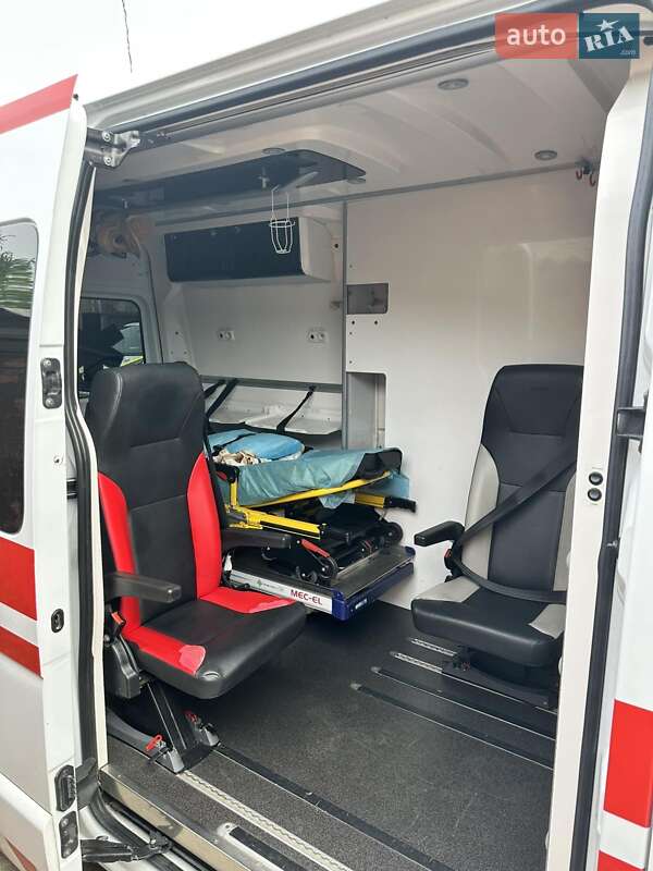 Автомобиль скорой помощи Renault Master 2019 в Киеве