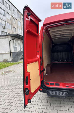Грузовой фургон Renault Master 2021 в 