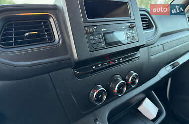 Грузовой фургон Renault Master 2021 в 