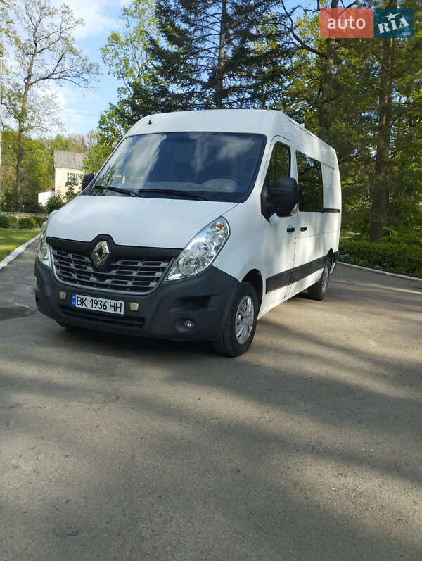 Грузовой фургон Renault Master 2016 в Ровно