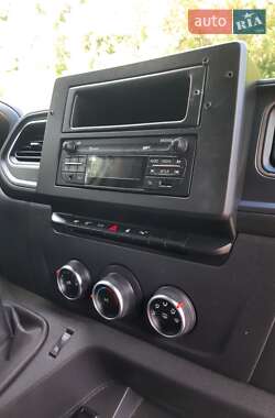 Вантажний фургон Renault Master 2020 в 