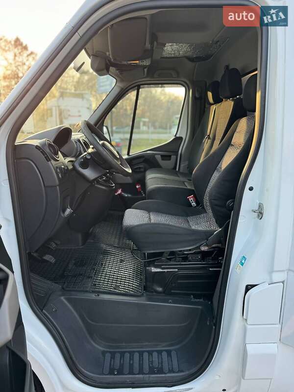 Эвакуатор Renault Master 2014 в Кицмани