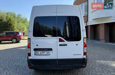 Грузовой фургон Renault Master 2012 в 