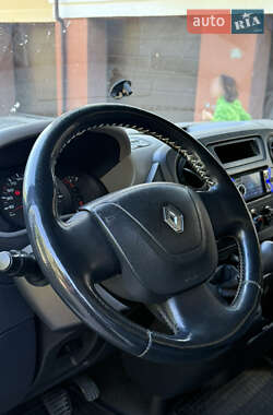 Грузовой фургон Renault Master 2012 в 