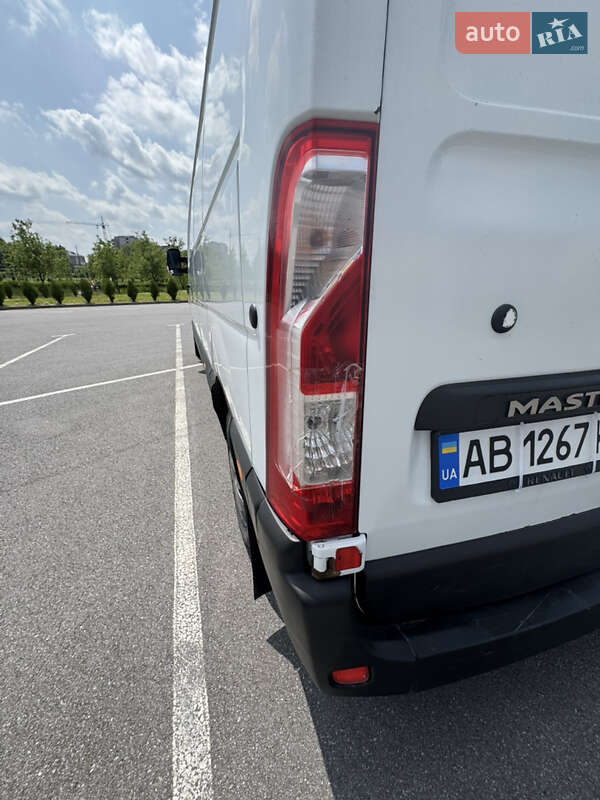 Грузовой фургон Renault Master 2016 в Хмельнике
