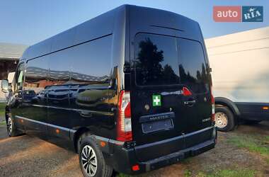 Грузовой фургон Renault Master 2017 в 