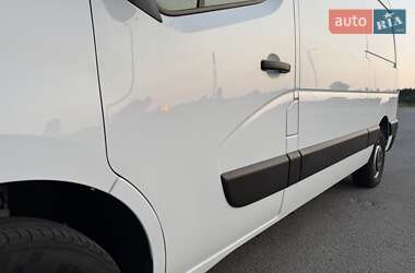 Грузовой фургон Renault Master 2021 в 
