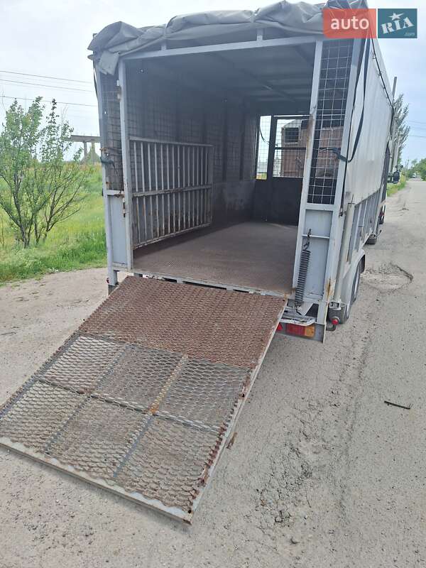 Для перевозки животных Renault Master 2012 в Днепре