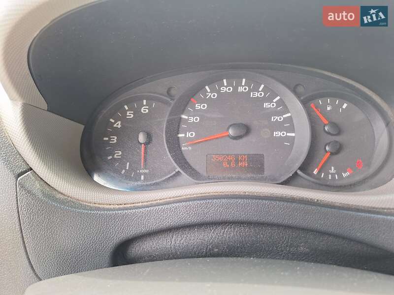 Для перевозки животных Renault Master 2012 в Днепре
