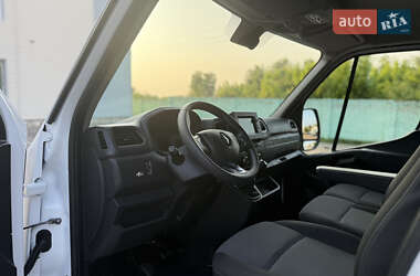 Вантажний фургон Renault Master 2022 в 