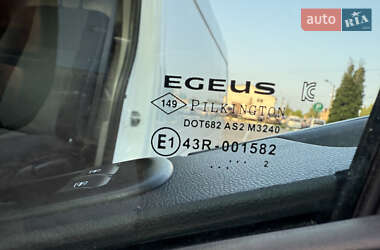 Вантажний фургон Renault Master 2022 в 