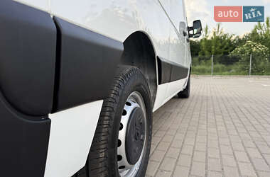 Грузовой фургон Renault Master 2021 в 
