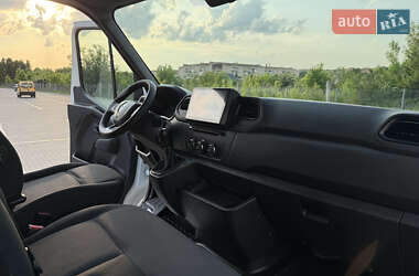 Грузовой фургон Renault Master 2021 в 