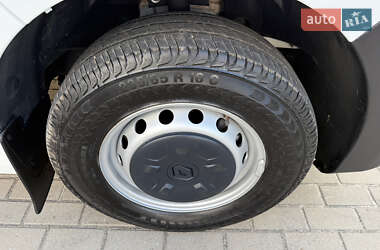 Грузовой фургон Renault Master 2021 в 