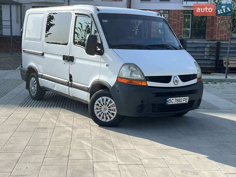 Вантажний фургон Renault Master 2006 в Самборі