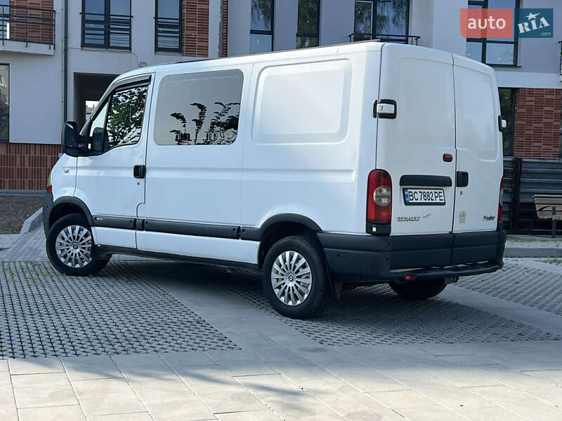 Вантажний фургон Renault Master 2006 в Самборі