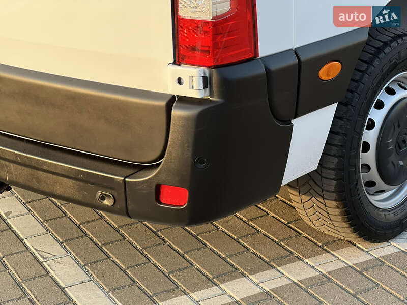 Грузовой фургон Renault Master 2022 в Дубно